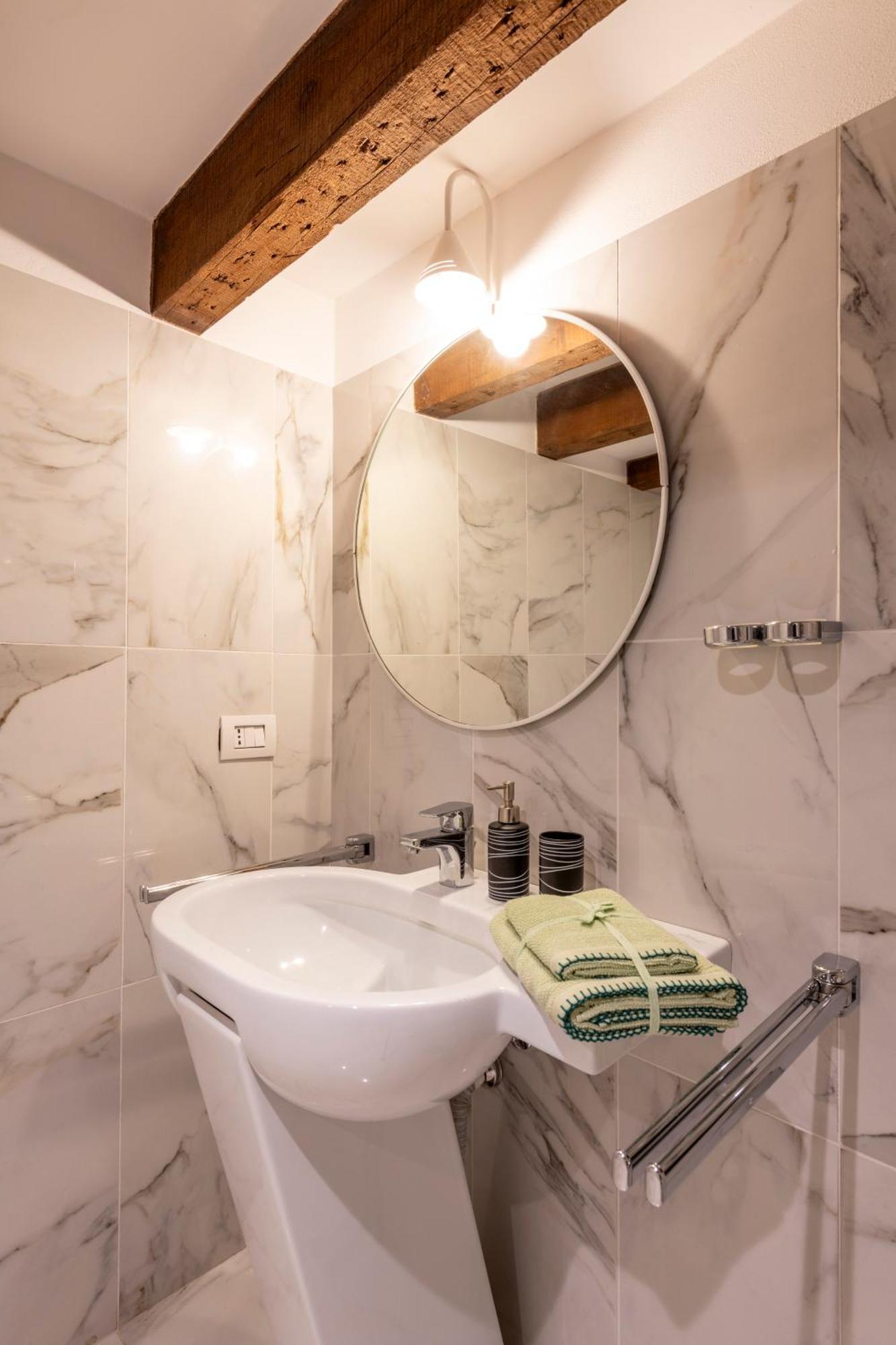 Charming Loft In Isola * Milano